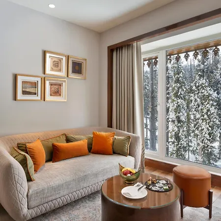 The Khyber Himalayan Resort & Spa Gulmarg Exterior photo