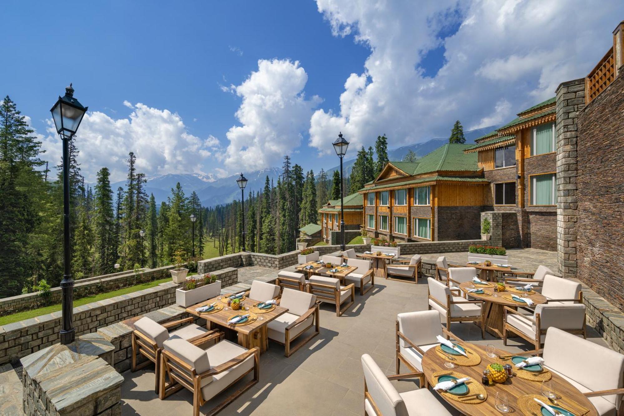 The Khyber Himalayan & Resort 5*