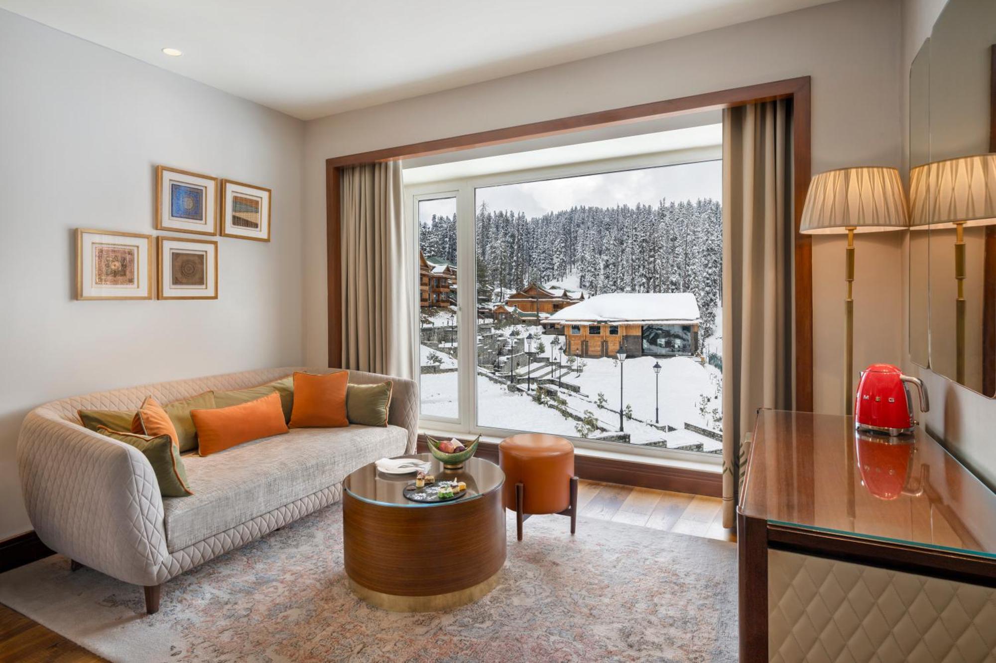 Resort The Khyber Himalayan &